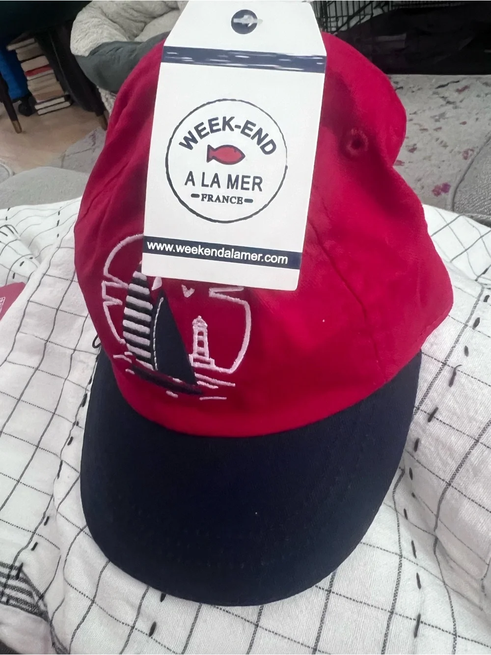 Week-End À La Mer France NWT Kids Baseball Cap Red Navy Sailboat Logo Hat